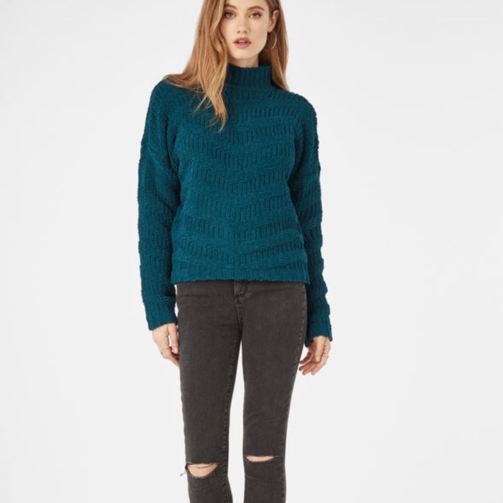 NWT Chevron Chenille Turtleneck Sweater - S